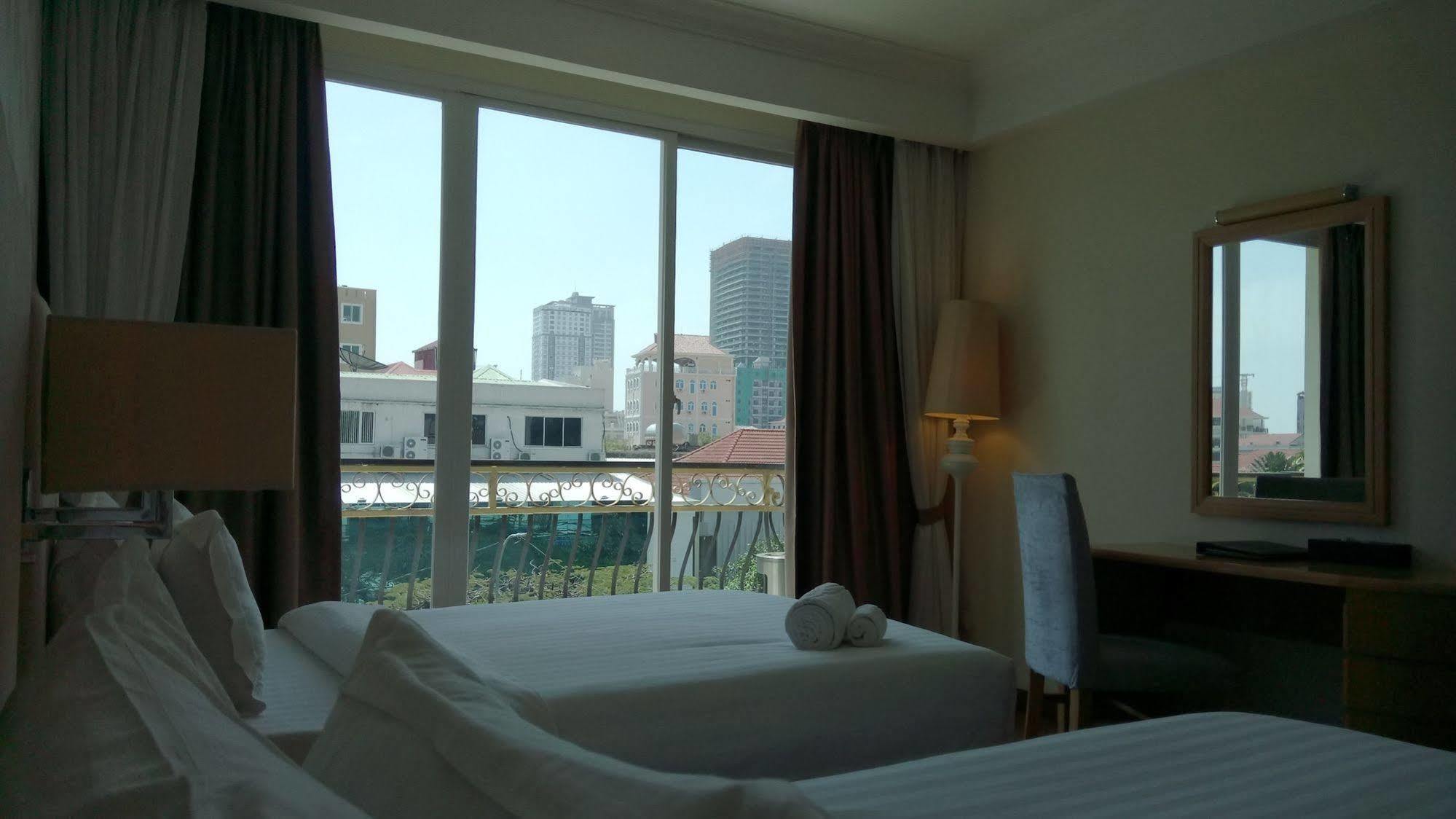 Discovery Hotel Phnompen Kültér fotó