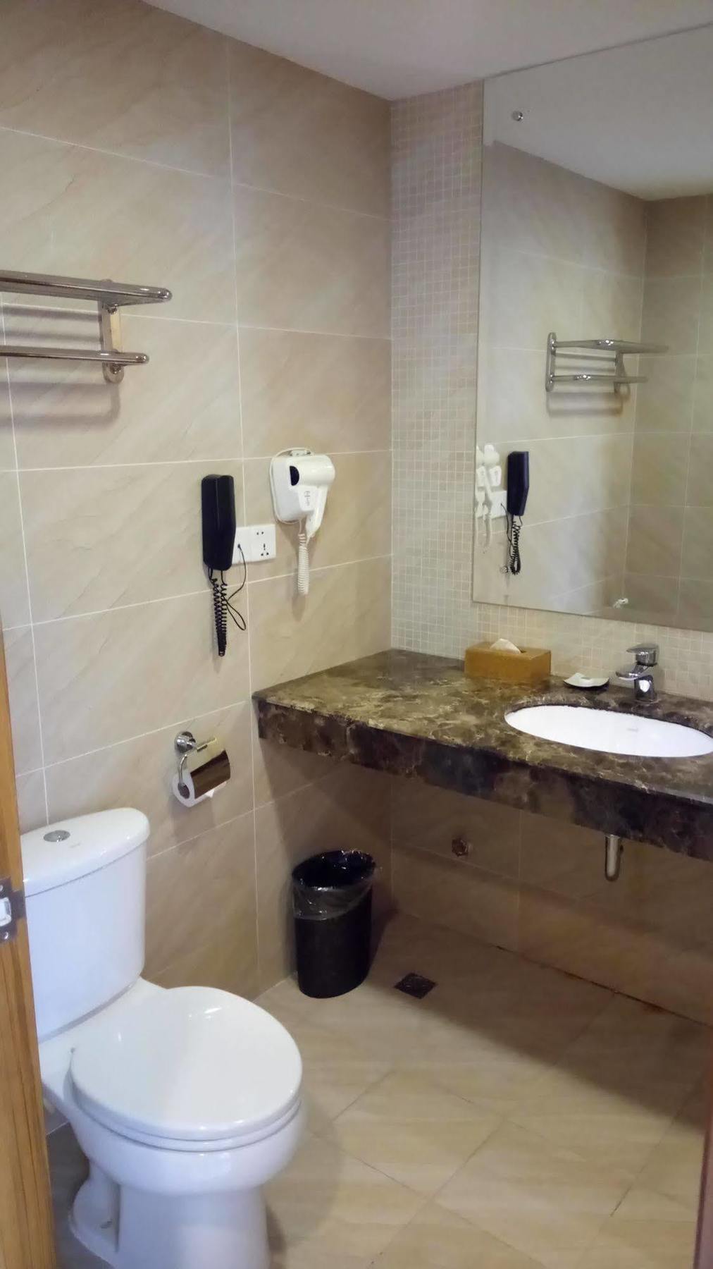 Discovery Hotel Phnompen Kültér fotó